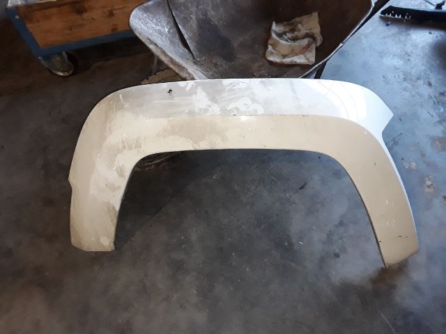 bontott JEEP CHEROKEE Jobb első Sárvédő