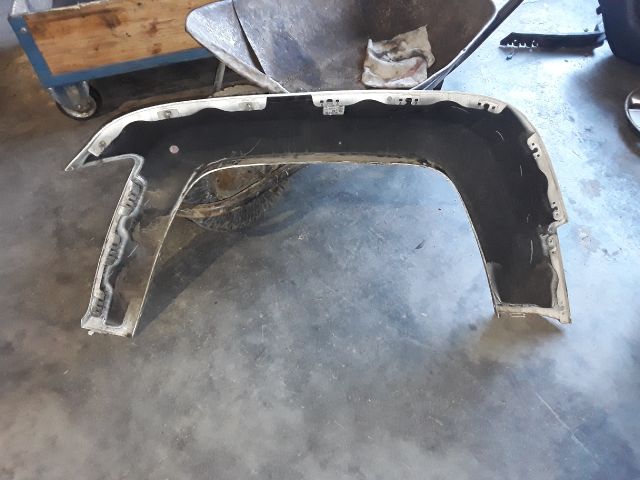 bontott JEEP CHEROKEE Jobb első Sárvédő