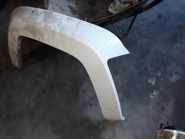 bontott JEEP CHEROKEE Jobb első Sárvédő