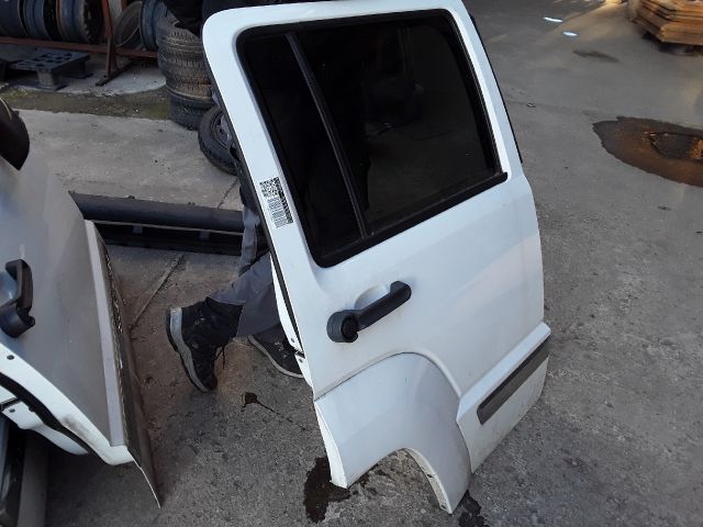 bontott JEEP CHEROKEE Jobb hátsó Ajtó (Üres lemez)