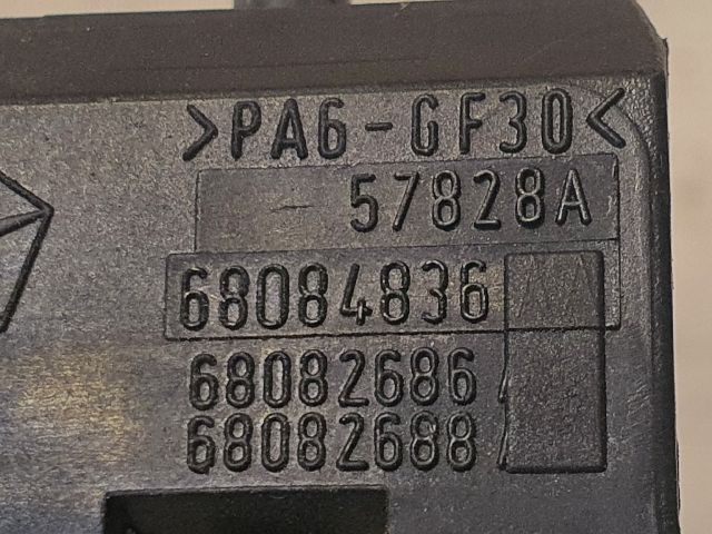 bontott JEEP CHEROKEE Jobb hátsó Külső Kilincsfészek