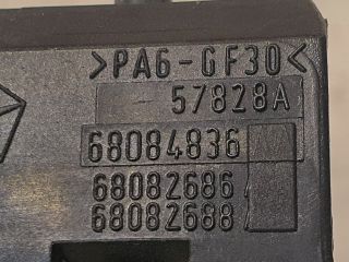 bontott JEEP CHEROKEE Jobb hátsó Külső Kilincsfészek