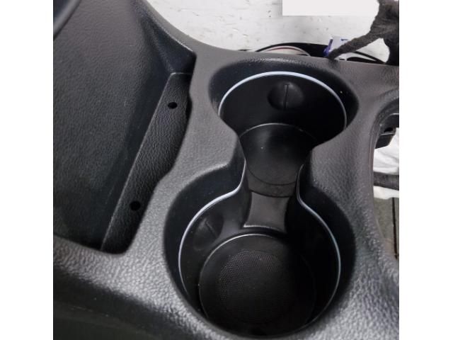 bontott JEEP CHEROKEE Könyöklő