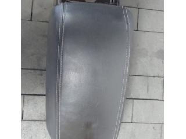 bontott JEEP CHEROKEE Könyöklő