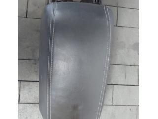 bontott JEEP CHEROKEE Könyöklő