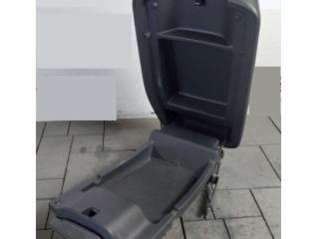 bontott JEEP CHEROKEE Könyöklő