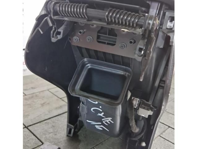 bontott JEEP CHEROKEE Könyöklő