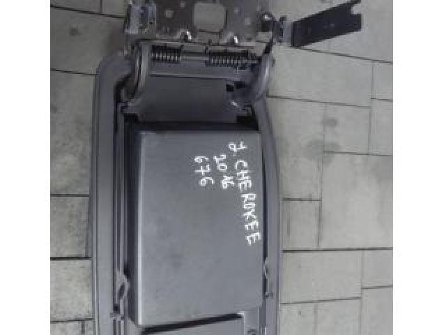 bontott JEEP CHEROKEE Könyöklő