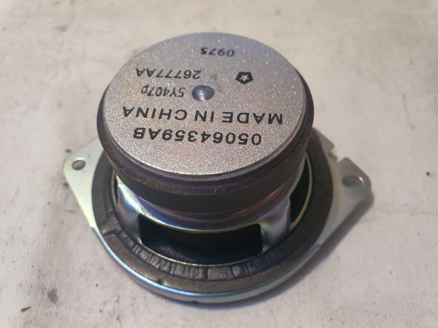 bontott JEEP CHEROKEE Középső Műszerfal Hangszóró