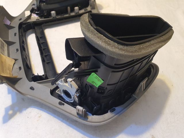 bontott JEEP CHEROKEE Középső Szellőző