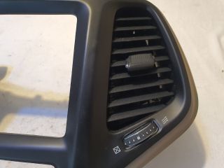 bontott JEEP CHEROKEE Középső Szellőző