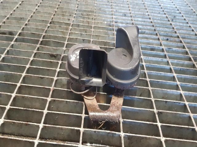 bontott JEEP CHEROKEE Kürt