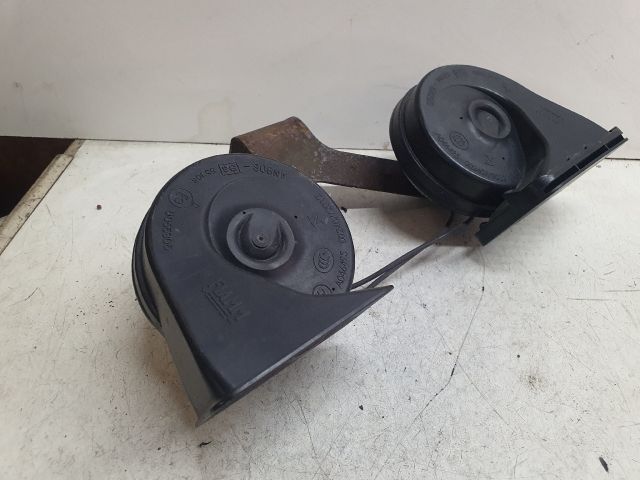 bontott JEEP CHEROKEE Kürt