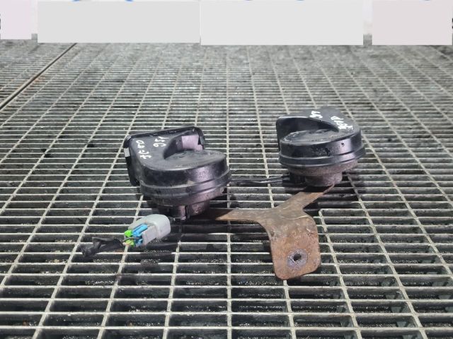 bontott JEEP CHEROKEE Kürt