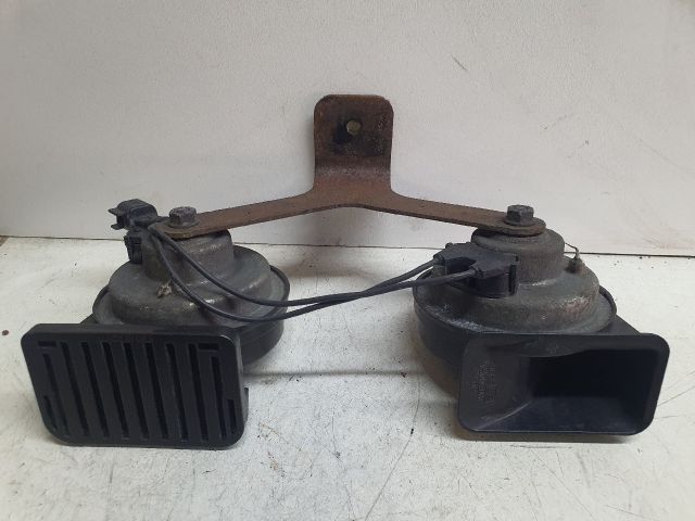 bontott JEEP CHEROKEE Kürt