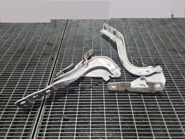 bontott JEEP CHEROKEE Motorháztető Zsanér Pár