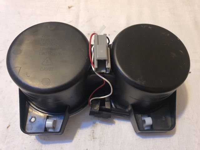 bontott JEEP CHEROKEE Pohártartó