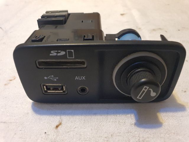 bontott JEEP CHEROKEE Szivargyújtó Aljzat