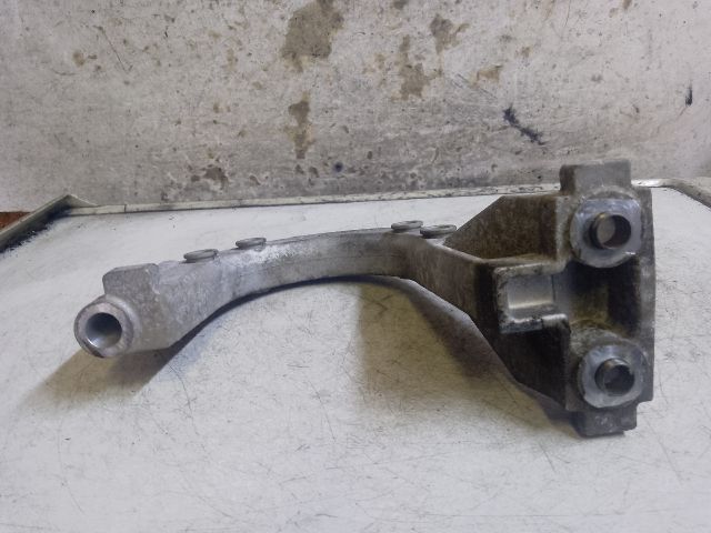 bontott JEEP CHEROKEE Tartó Bak