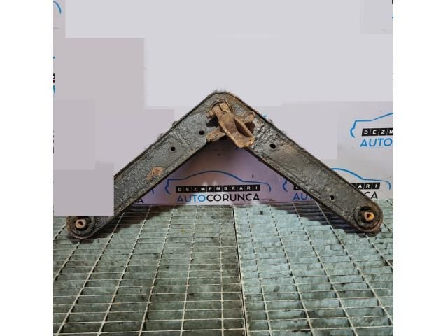 bontott JEEP CHEROKEE Tartó Bak