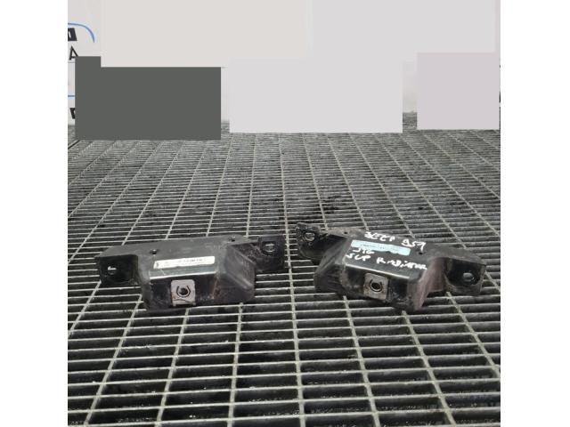 bontott JEEP CHEROKEE Tartó Bak