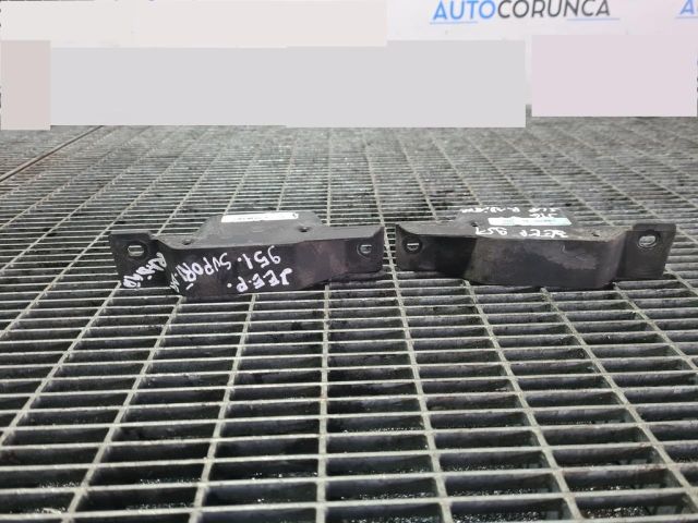 bontott JEEP CHEROKEE Tartó Bak