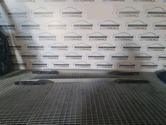 bontott JEEP CHEROKEE Tetősín Pár