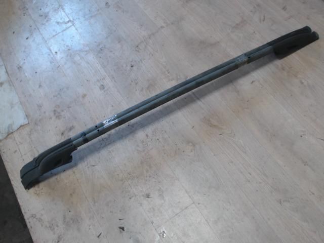 bontott JEEP CHEROKEE Tetősín Pár