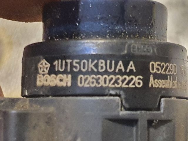 bontott JEEP CHEROKEE Tolatóradar Fej