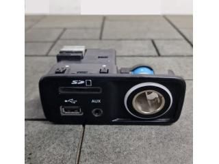 bontott JEEP CHEROKEE USB HUB