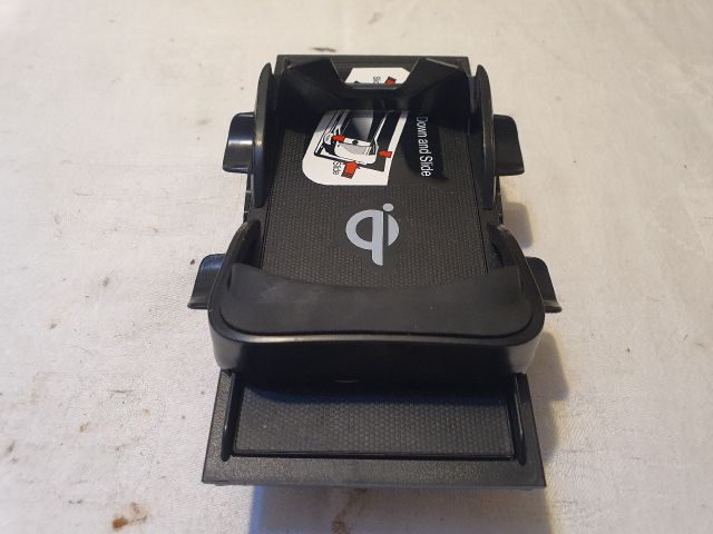 bontott JEEP CHEROKEE Vezeték Nélküli Telefontöltő