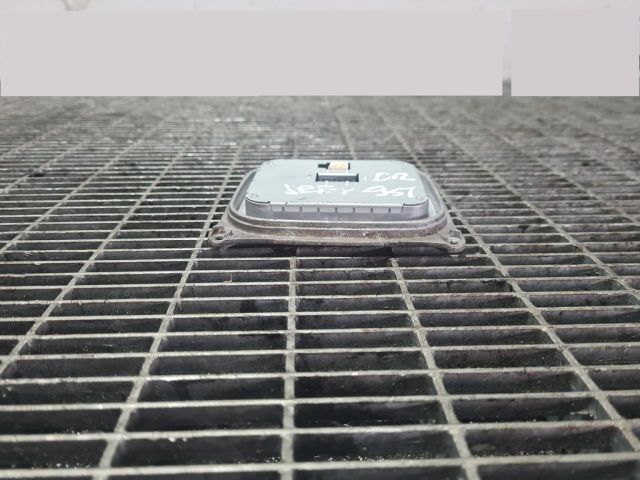 bontott JEEP CHEROKEE Xenon Trafó