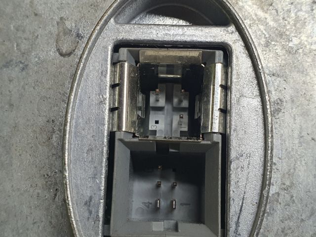 bontott JEEP CHEROKEE Xenon Trafó