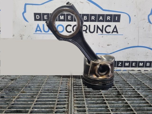 bontott JEEP COMPASS Dugattyú