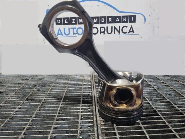 bontott JEEP COMPASS Dugattyú