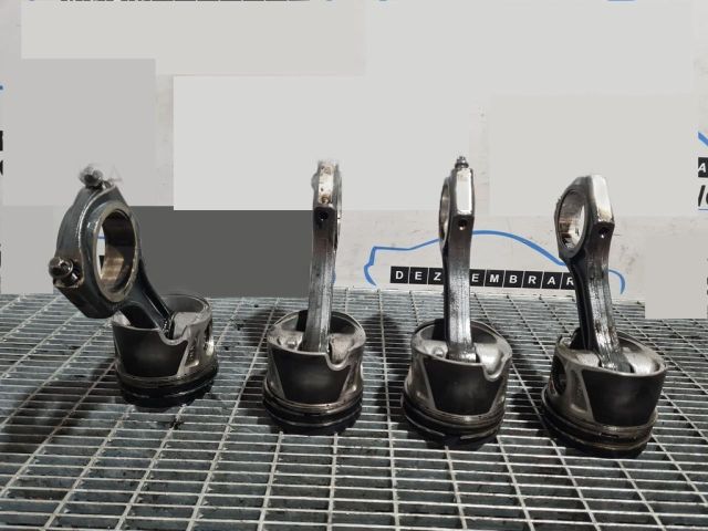 bontott JEEP COMPASS Dugattyú