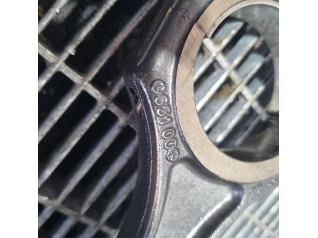 bontott JEEP COMPASS Dugattyú