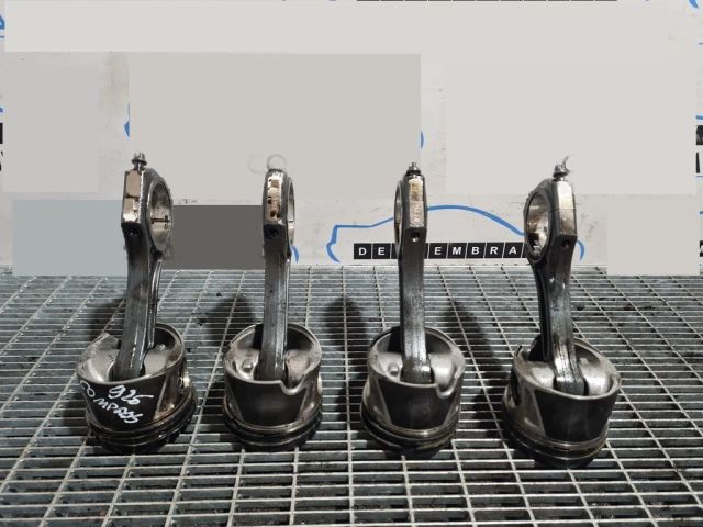 bontott JEEP COMPASS Dugattyú