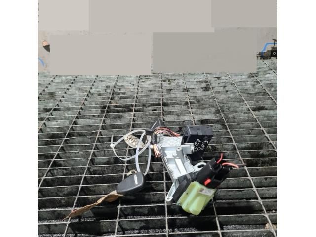 bontott JEEP COMPASS Gyújtáskapcsoló