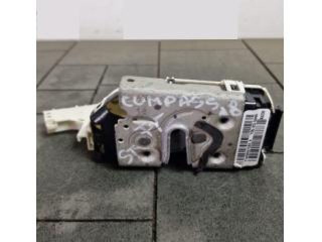 bontott JEEP COMPASS Bal első Ajtózár