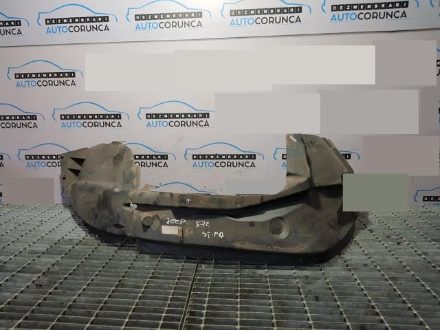 bontott JEEP COMPASS Bal első Dobbetét (Kerékjárati, Műanyag)