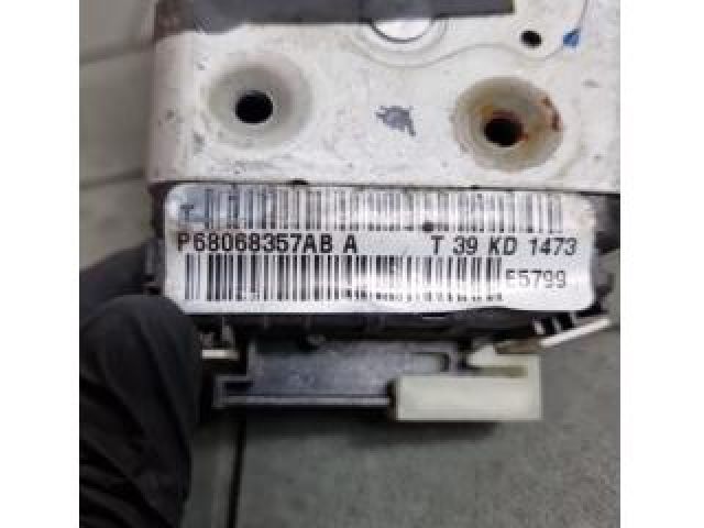 bontott JEEP COMPASS Bal hátsó Ajtózár