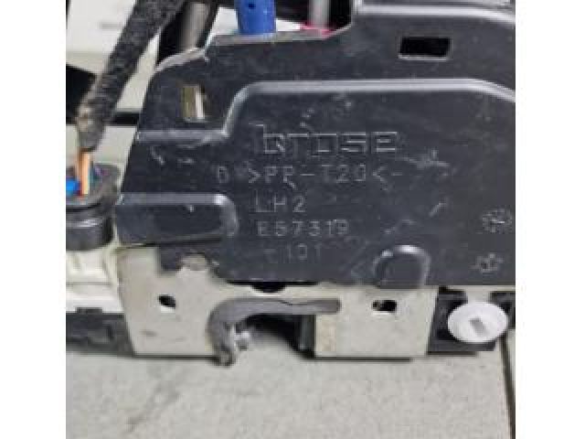 bontott JEEP COMPASS Bal hátsó Ajtózár