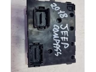 bontott JEEP COMPASS Biztosítéktábla Utastér