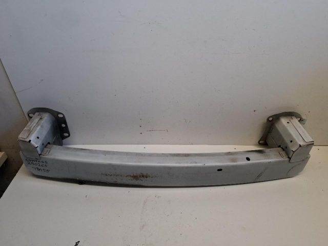 bontott JEEP COMPASS Első Lökhárító Merevítő (Fém)