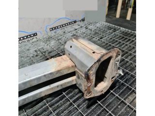 bontott JEEP COMPASS Első Lökhárító Merevítő (Fém)