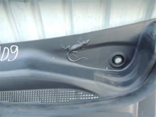 bontott JEEP COMPASS Első Szélvédő Felső Díszléc