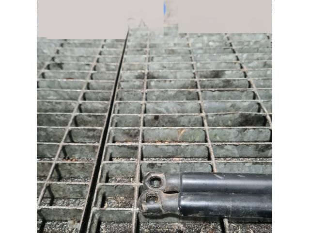 bontott JEEP COMPASS Gázrugós Kitámasztó Teleszkóp Csomagtérajtó (Pozíciófüggetlen)