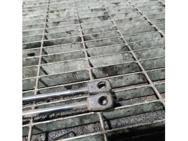 bontott JEEP COMPASS Gázrugós Kitámasztó Teleszkóp Csomagtérajtó (Pozíciófüggetlen)