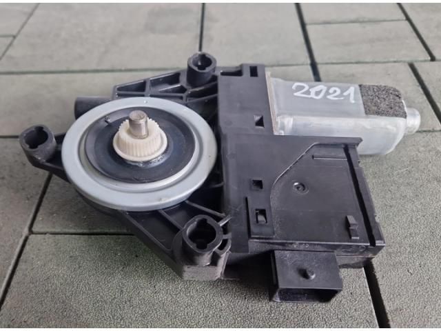 bontott JEEP COMPASS Jobb első Ablakemelő Motor